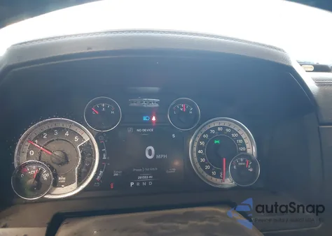 2016 Ram 1500 Laramie z USA, uszkodzony, nr VIN 1C6RR7JM4GS225454